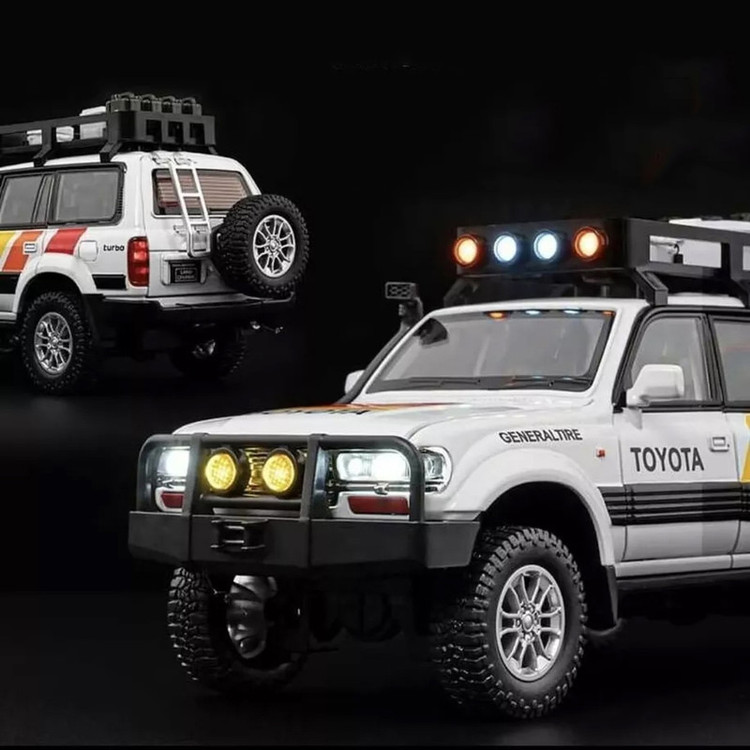 ماکت ماشین چه ژی مدل تویوتا لندکروزر Toyota Land Cruiser