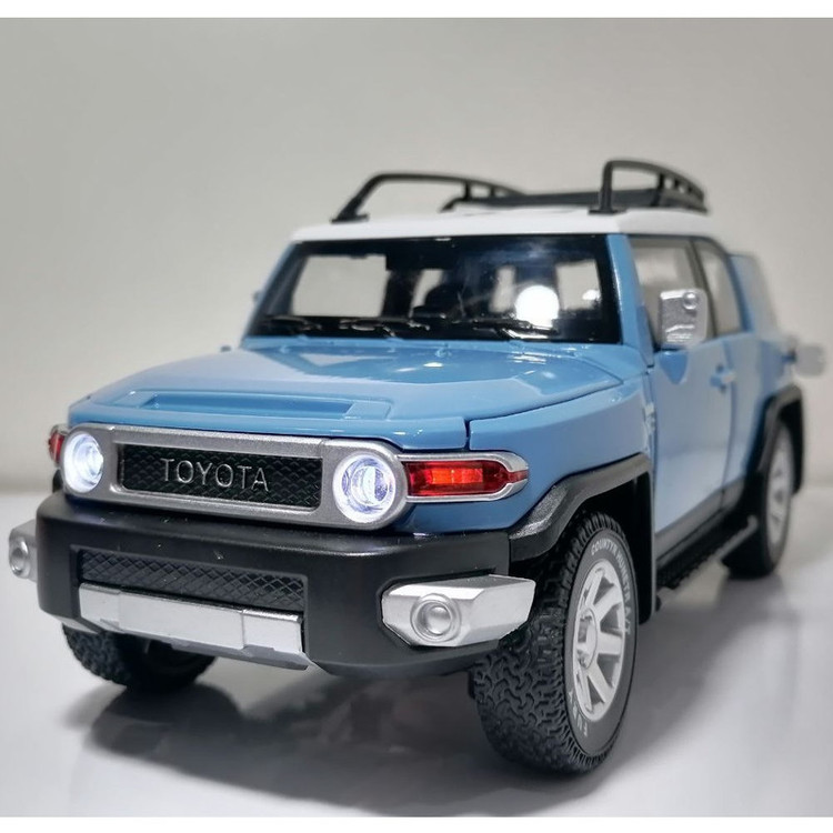 ماکت ماشین بازی مدل FJ Cruiser